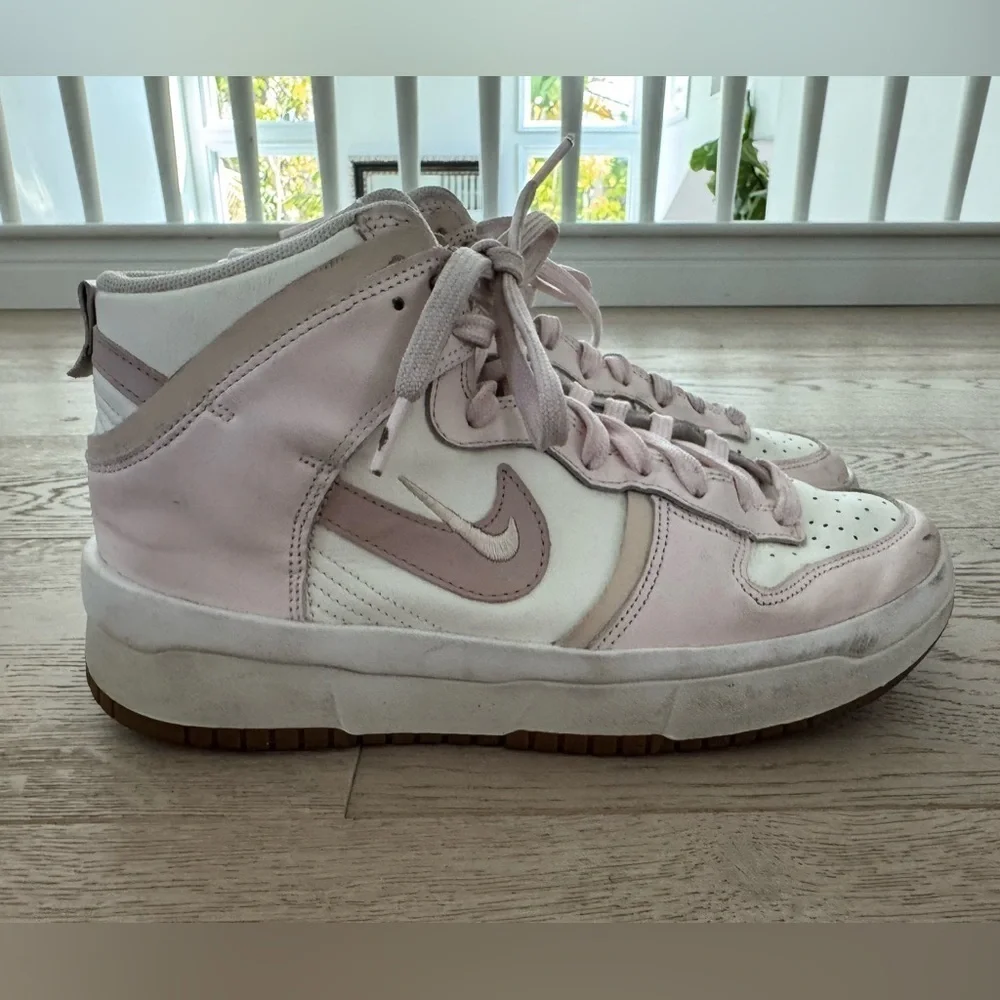 Nike Dunk High Rebel sneakers in sail/pink oxford size 9